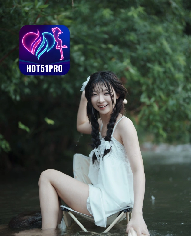 Isla Phillips-Hot51PRO