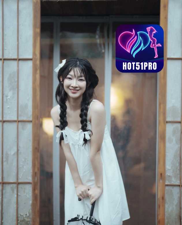 Isla Phillips-Hot51PRO