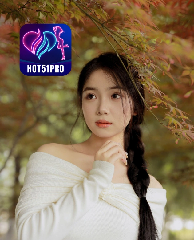 Isla Thompson-HOT51PRO