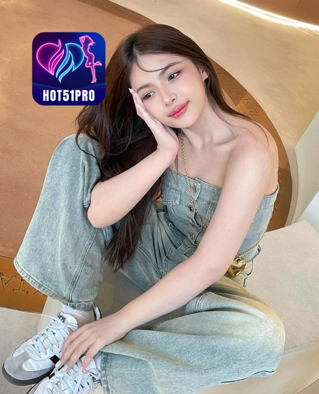 Megan Thornfield Hot51PRO