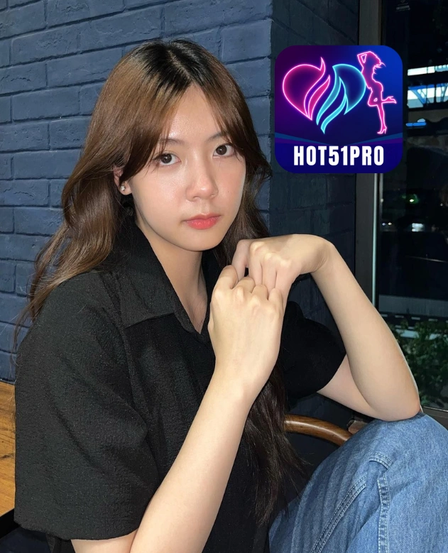 Natalie Thornton HOT51PRO