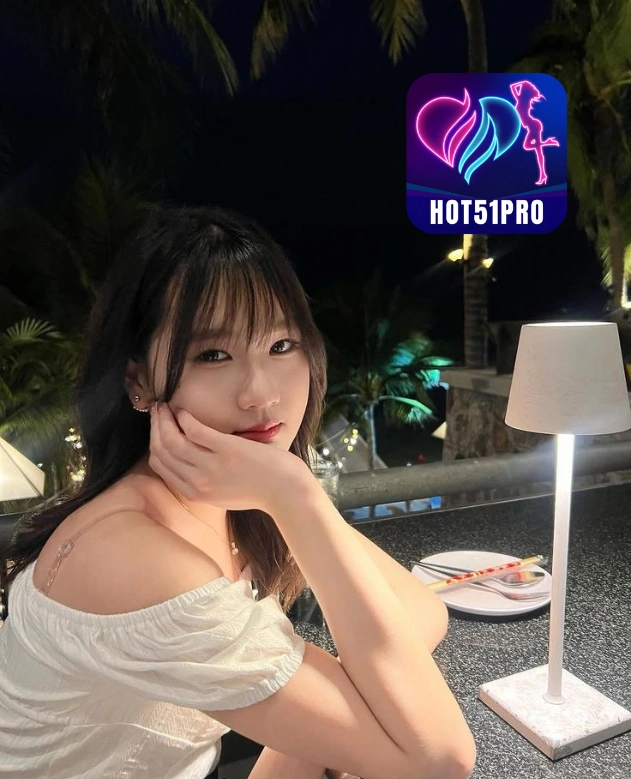 Nicole Everhart Hot51PRO