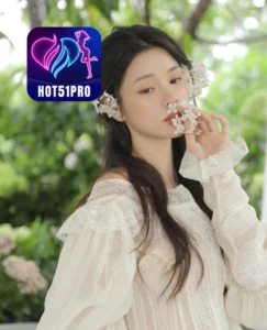 Violet Hughes HOT51PRO