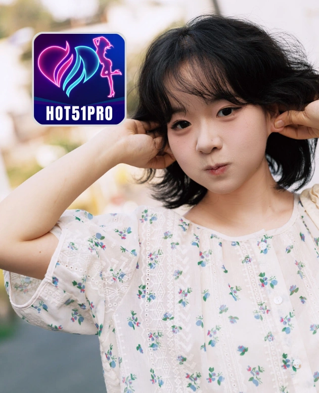 Emily Grant-Hot51Pro