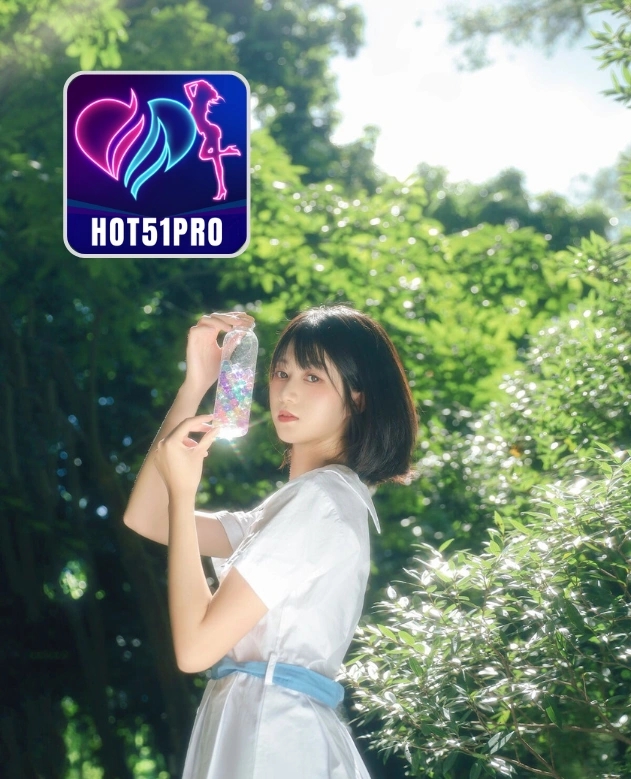 Layla Bennett-Hot51Pro