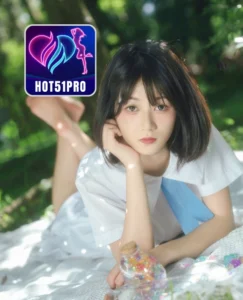 Layla Bennett-Hot51Pro