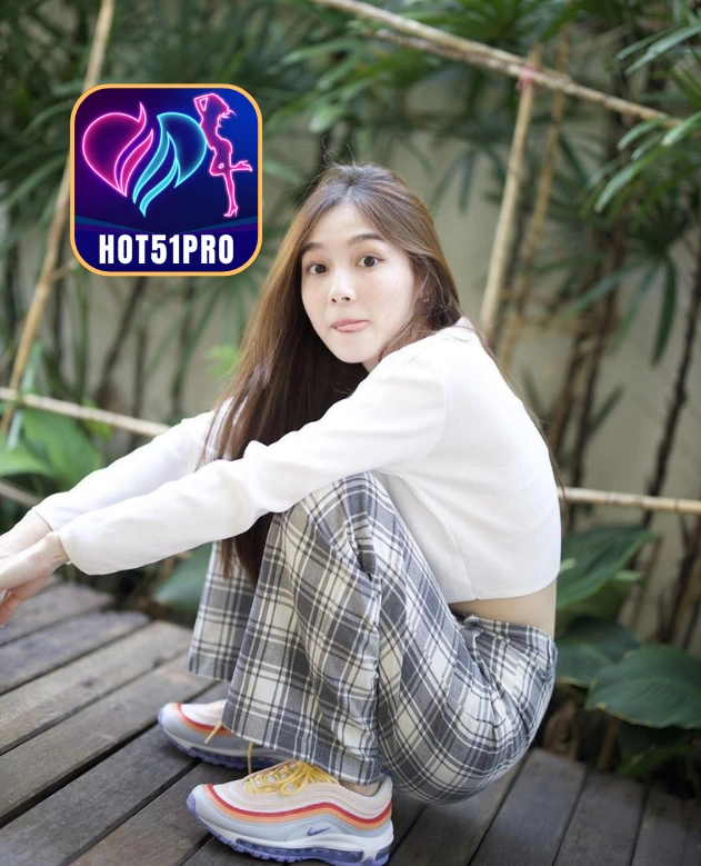 Monica James-HOT51PRO