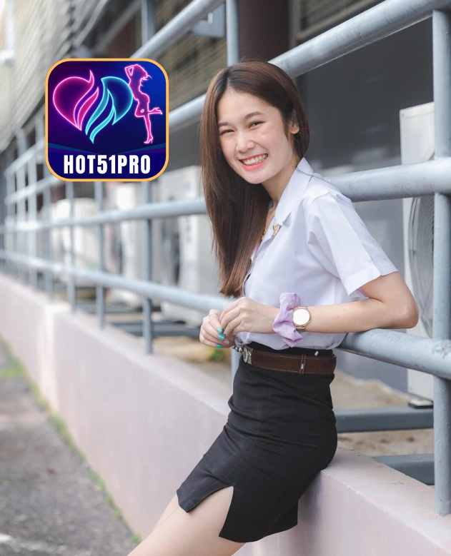 Rachael Owens-HOT51PRO