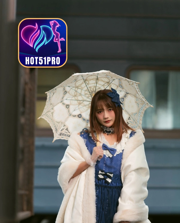 Sydney Russell-HOT51PRO