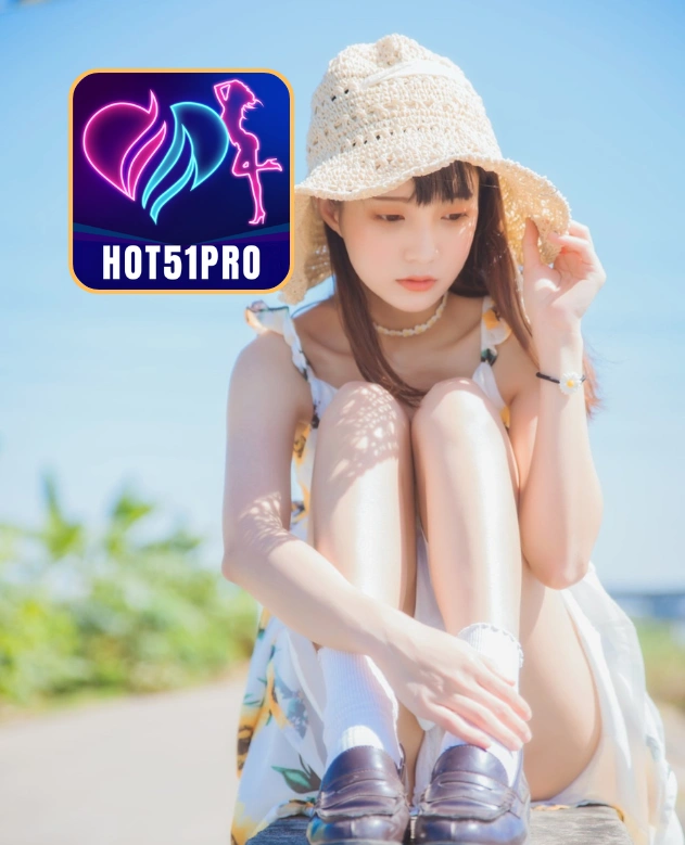 Avery Howard-HOT51PRO