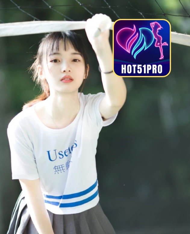 Camilla Bennett-HOT51PRO