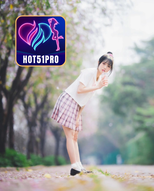 Elizabeth Jenkins-HOT51PRO