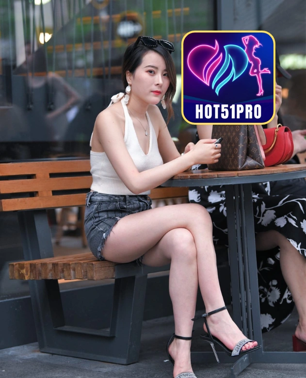 Lillian Brooks-HOT51PRO