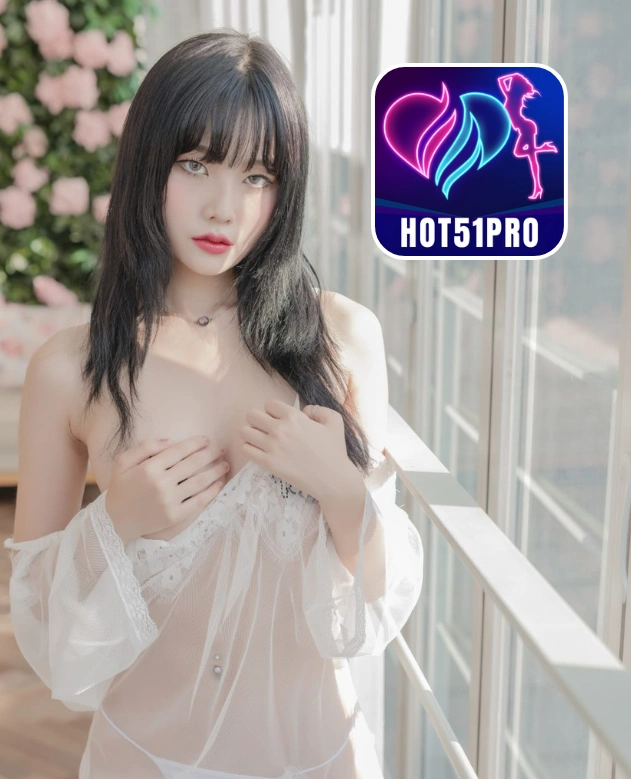 Stephanie Sanders-HOT51PRO