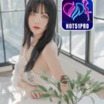 Stephanie Sanders Bersinar di Hot51 Live Apk 2026