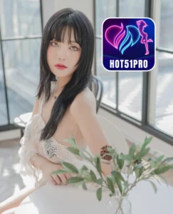 Stephanie Sanders-HOT51PRO