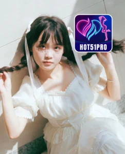 Ava Penelope Bishop-HOT51PRO