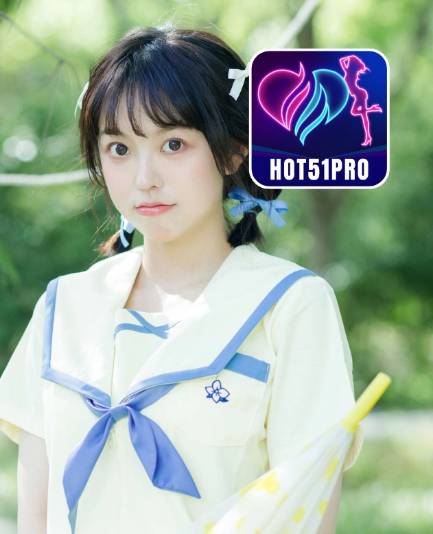 Ella Fisher-HOT51PRO