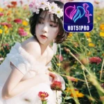 Quade Jenkins Cantik Bersinar di Aplikasi Hot51 Live