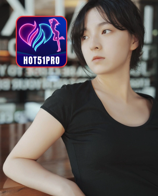 Ava White-HOT51PRO
