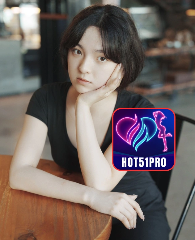 Ava White-HOT51PRO