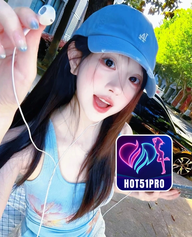 Willow Cook-HOT51PRO