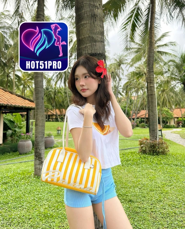 Elena Foster-HOT51PRO
