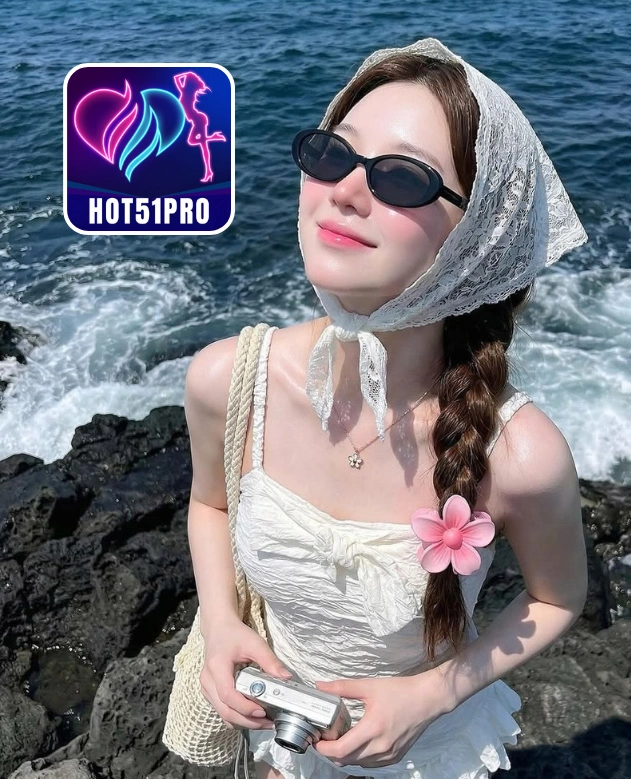 Hannah Moore-HOT51PRO
