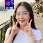 Poppy Campbell di Hot51 APK 2026 Resmi Terbaru