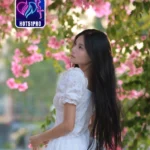 Alexander Moore Beautiful Girl di Hot51 APK 2026