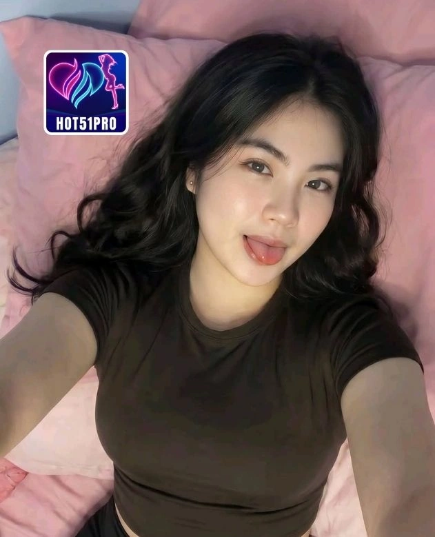 Claire White-Hot51pro