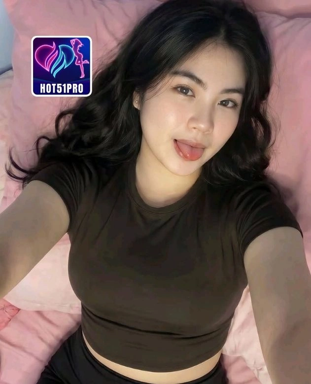 Claire White-Hot51pro