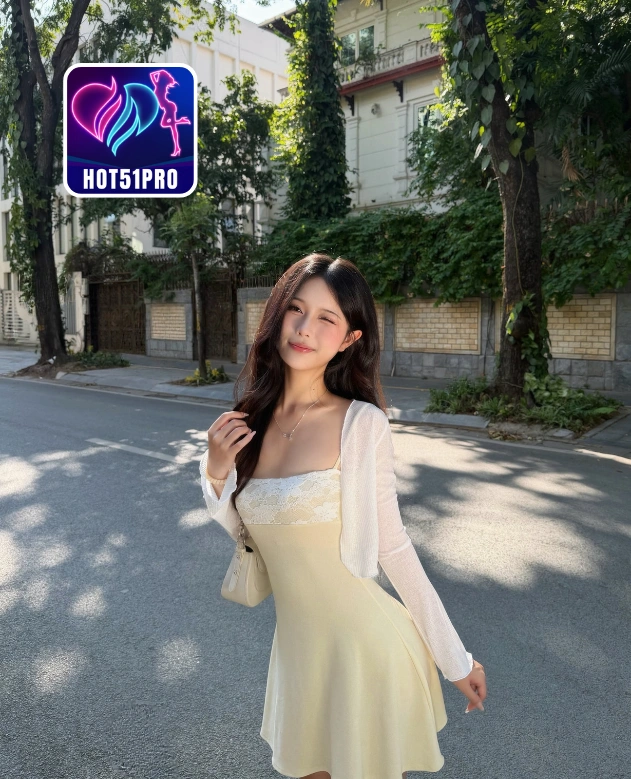 Ella Brooks-HOT51Pro