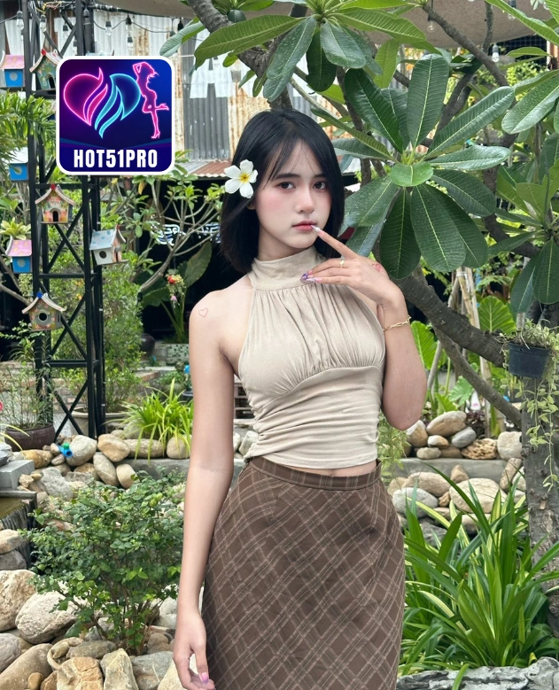 Grace Collins-HOT51Pro