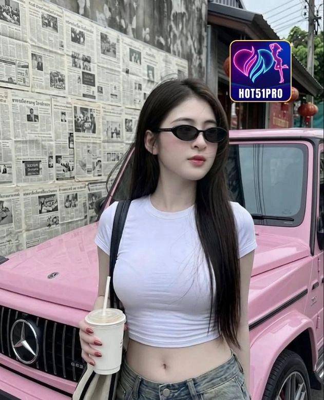 Florence Wright-HOT51PRO