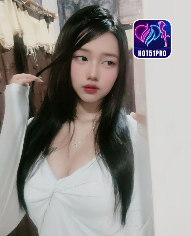 Lily Williams-HOT51PRO