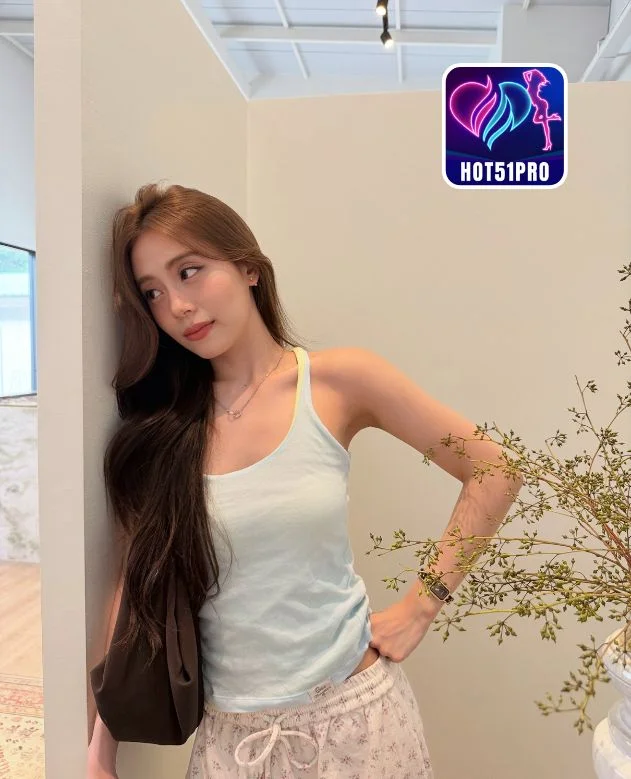 Chloe-HOT51PRO