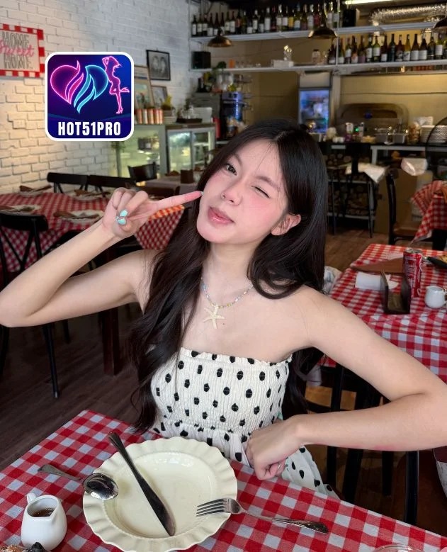 Chloe-HOT51PRO
