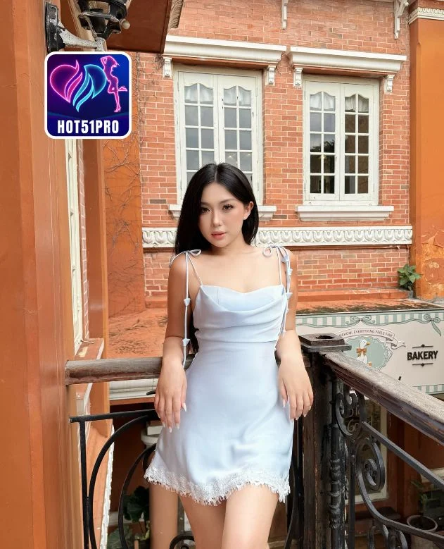 Claire-HOT51PRO